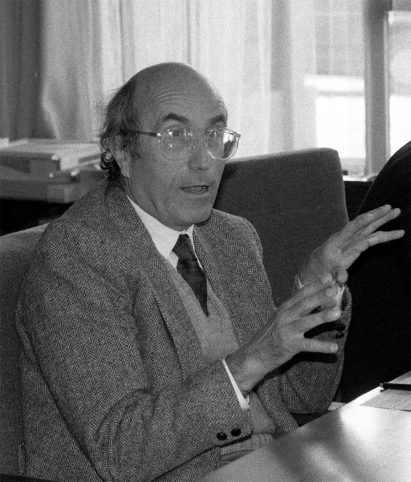 Niklas Luhmann an einem Kolloquium an der Universität St. Gallen (1989)